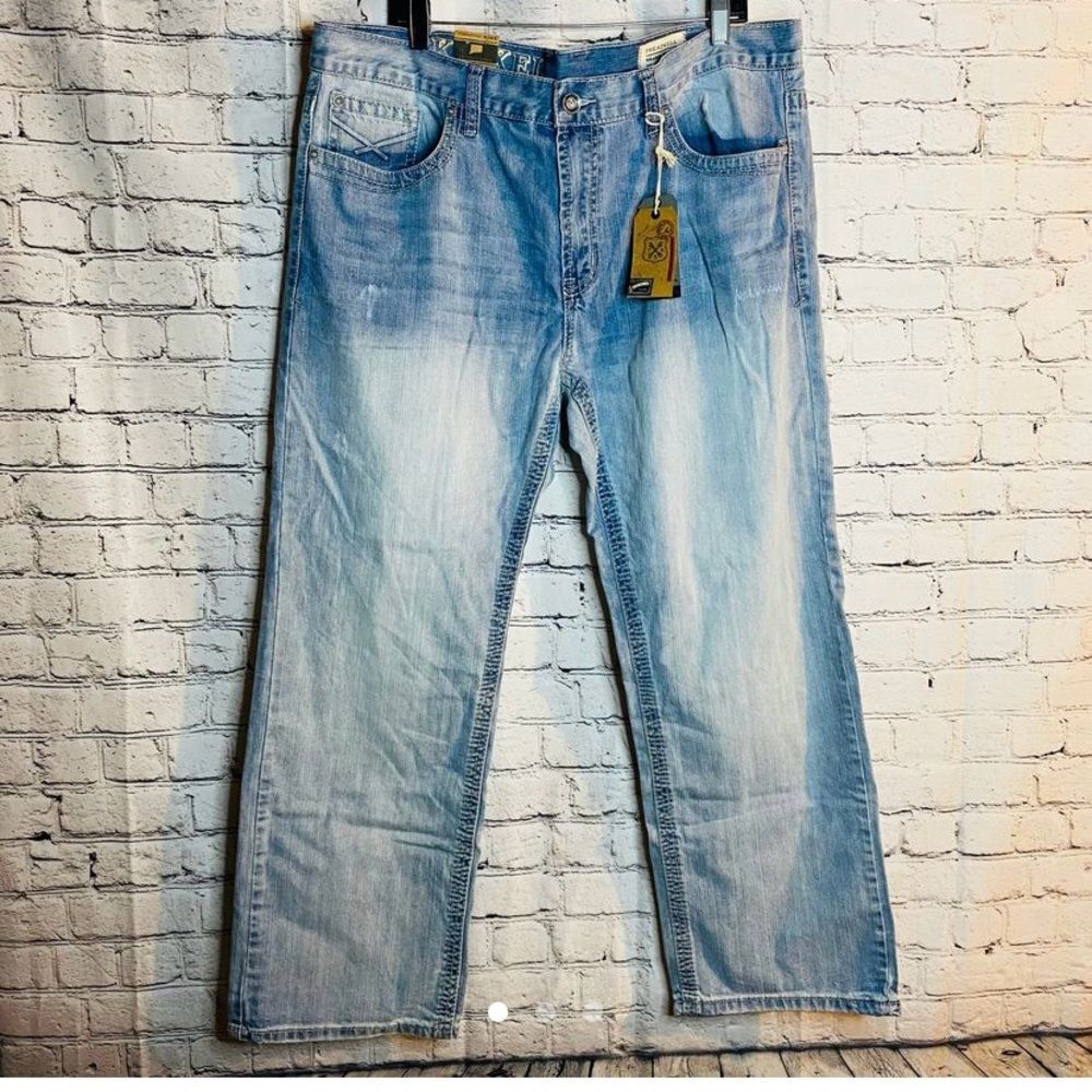 Axel Men’s Treadwell Relaxed Straight Light Blue Denim Jeans Waist 38